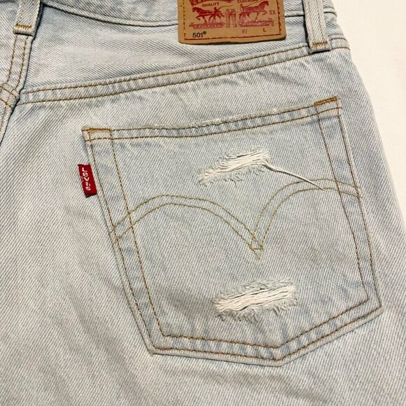 Levis 501 Shorts Womens Size 27 Denim Button Fly Cut Off Distressed - Picture 14 of 16
